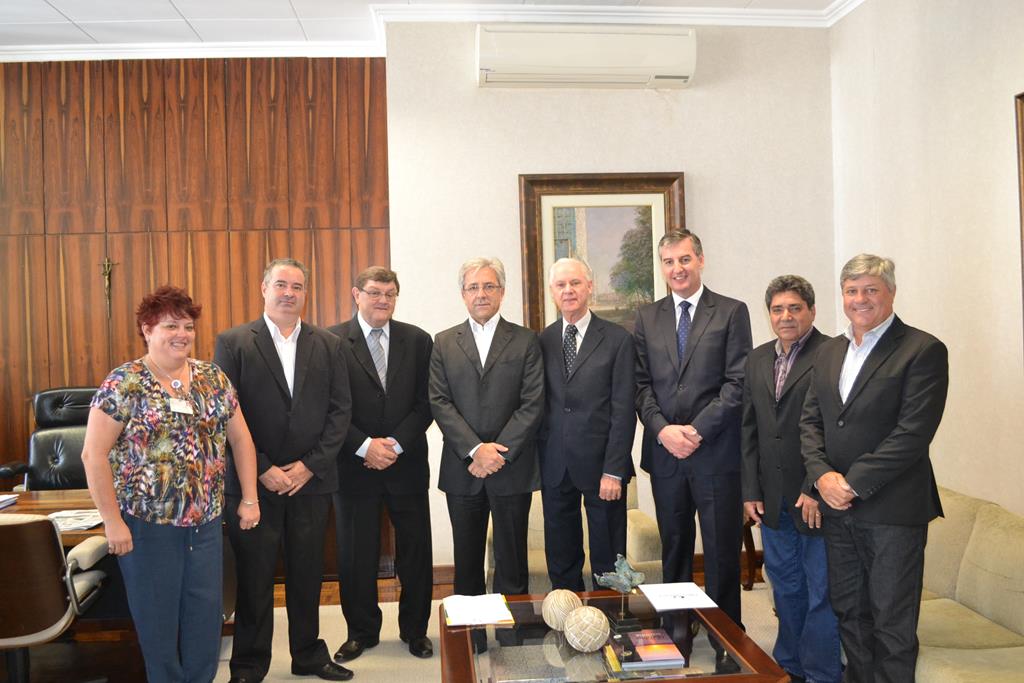 Comitiva de Santo Ângelo cumpre agenda em Porto Alegre